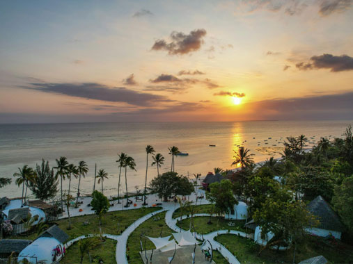 Beautiful sandy beaches of Tanzania with crystal-clear waters and stunning views.