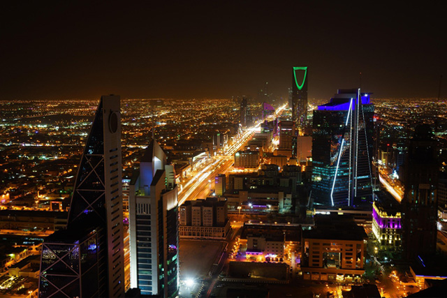 Comprehensive Saudi Arabia Travel Guide with essential tips, attractions, and cultural insights.