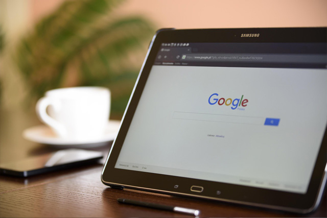 use translation app online when travel 